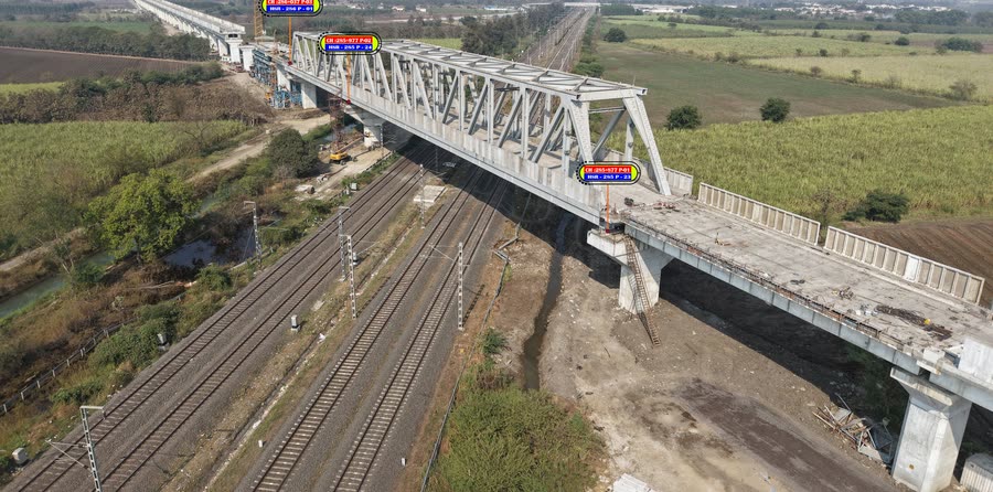 Truss on its bearings